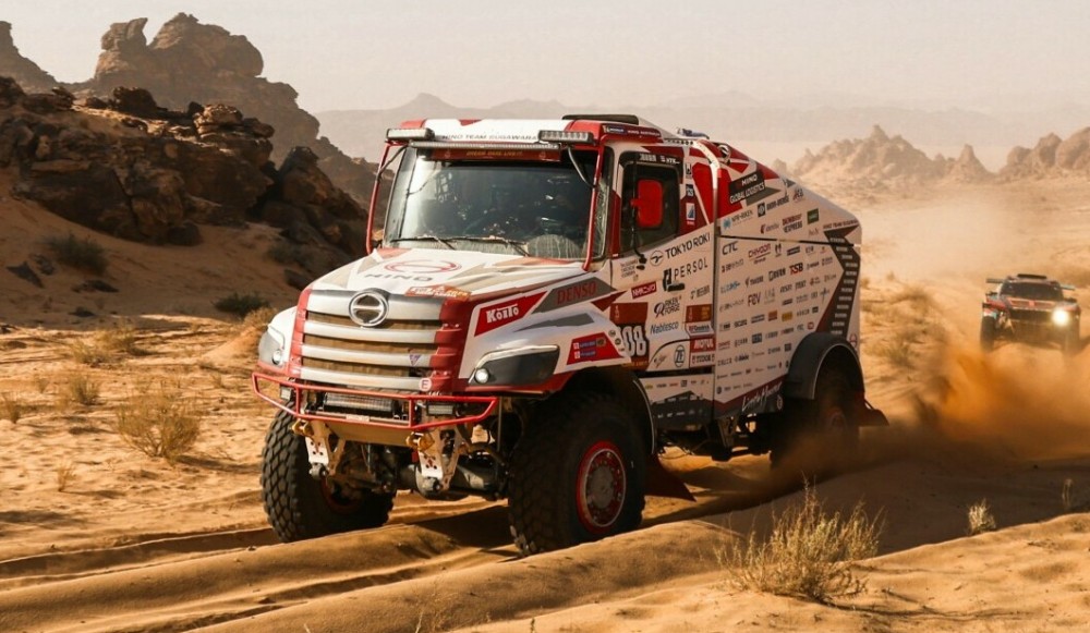 HINO SCORES RECORD 34TH CONSECUTIVE FINISH IN DAKAR RALLY
