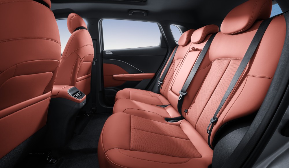 UNI-S: Comfort and Connectivity