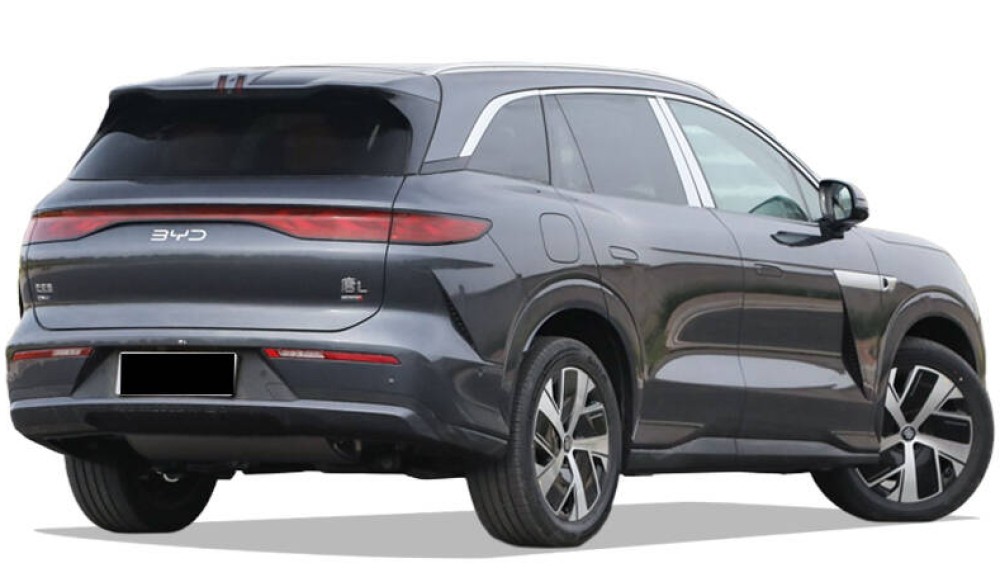 Road Review - BYD Atto 8
