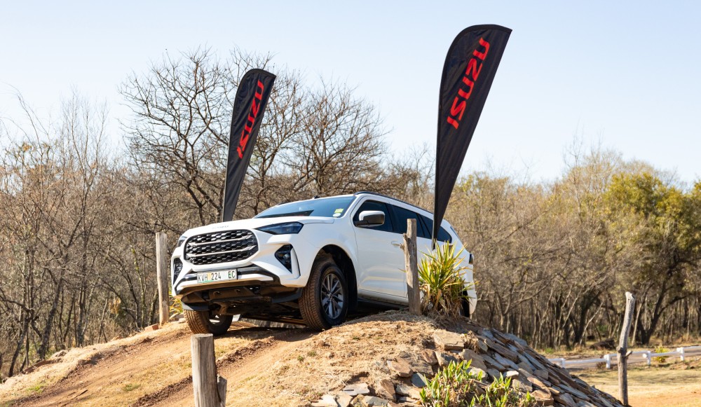 ISUZU MU-X 1.9 LS 4x4: Built for adventure, designed for everyday life