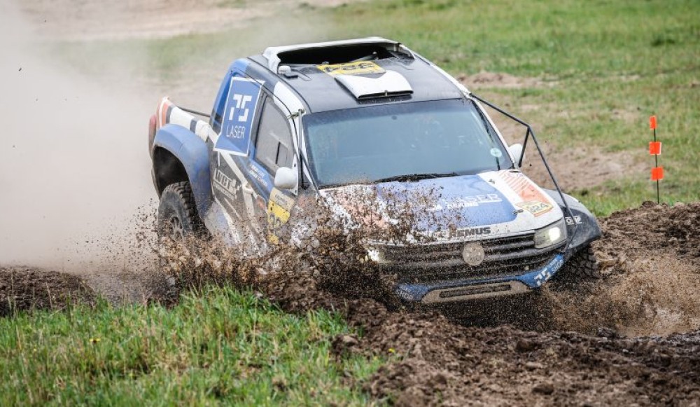 Botterill and Köhne do the double