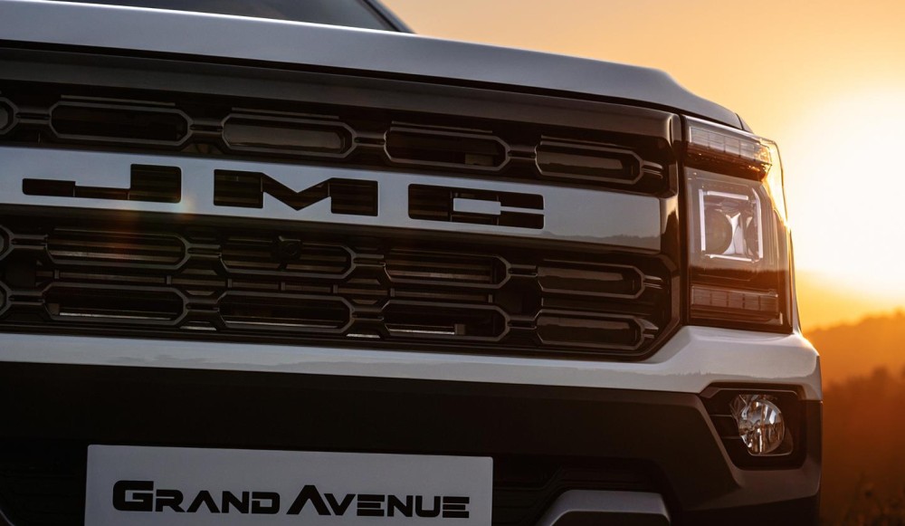 Road Review - JMC Grand Avenue