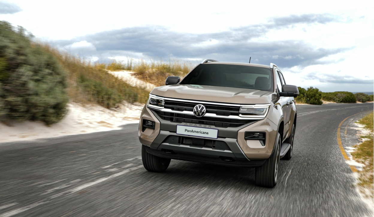 Volkswagen expands Amarok model range with a powerful 222kW petrol engine