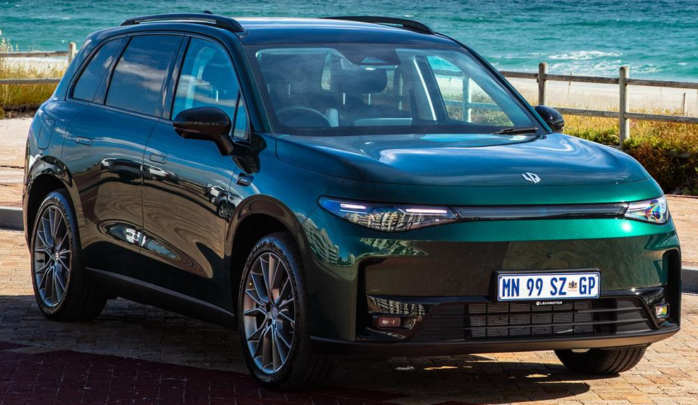 C10 REEV officially launched by Leapmotor