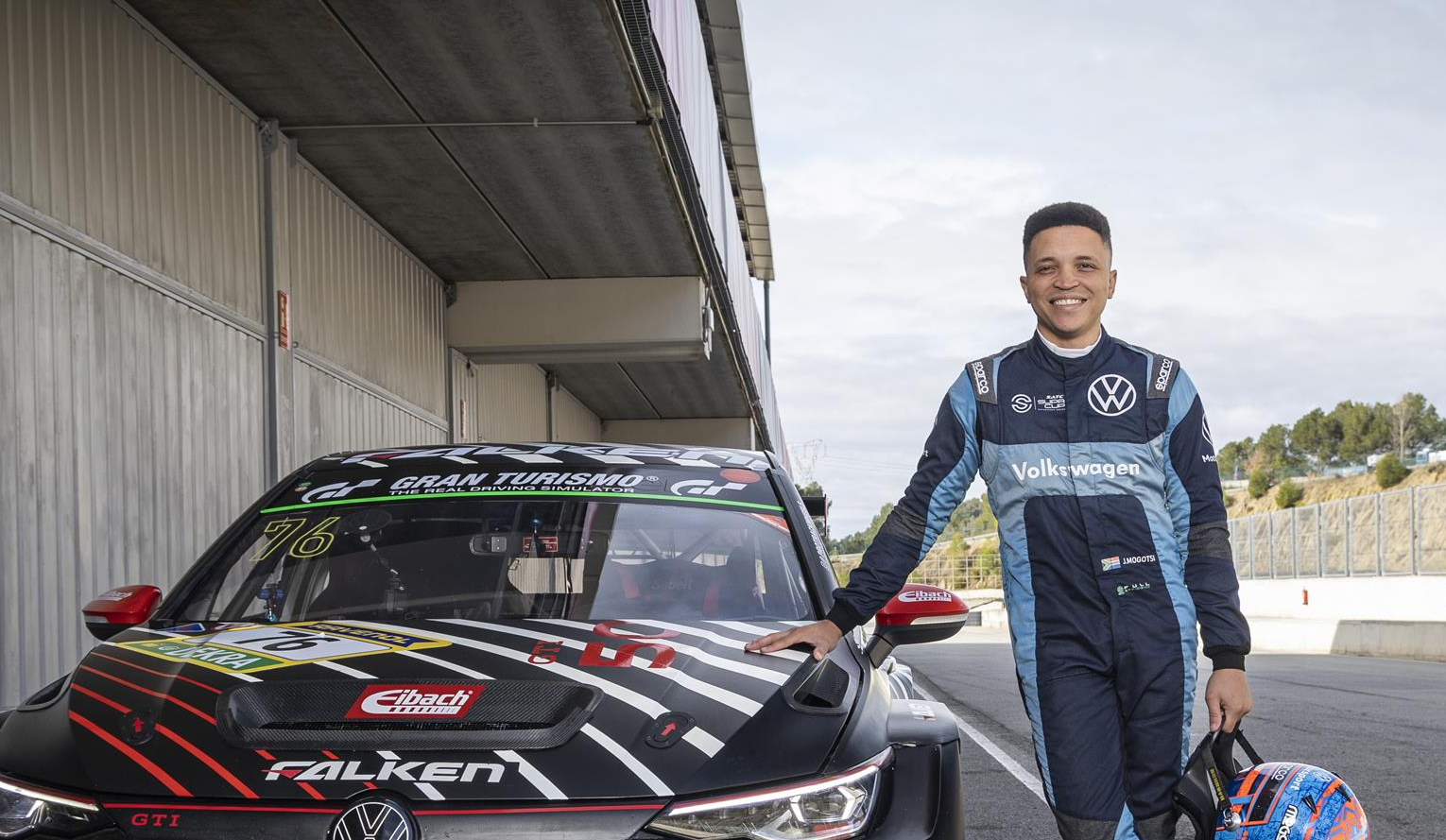 Mogotsi gets his licence