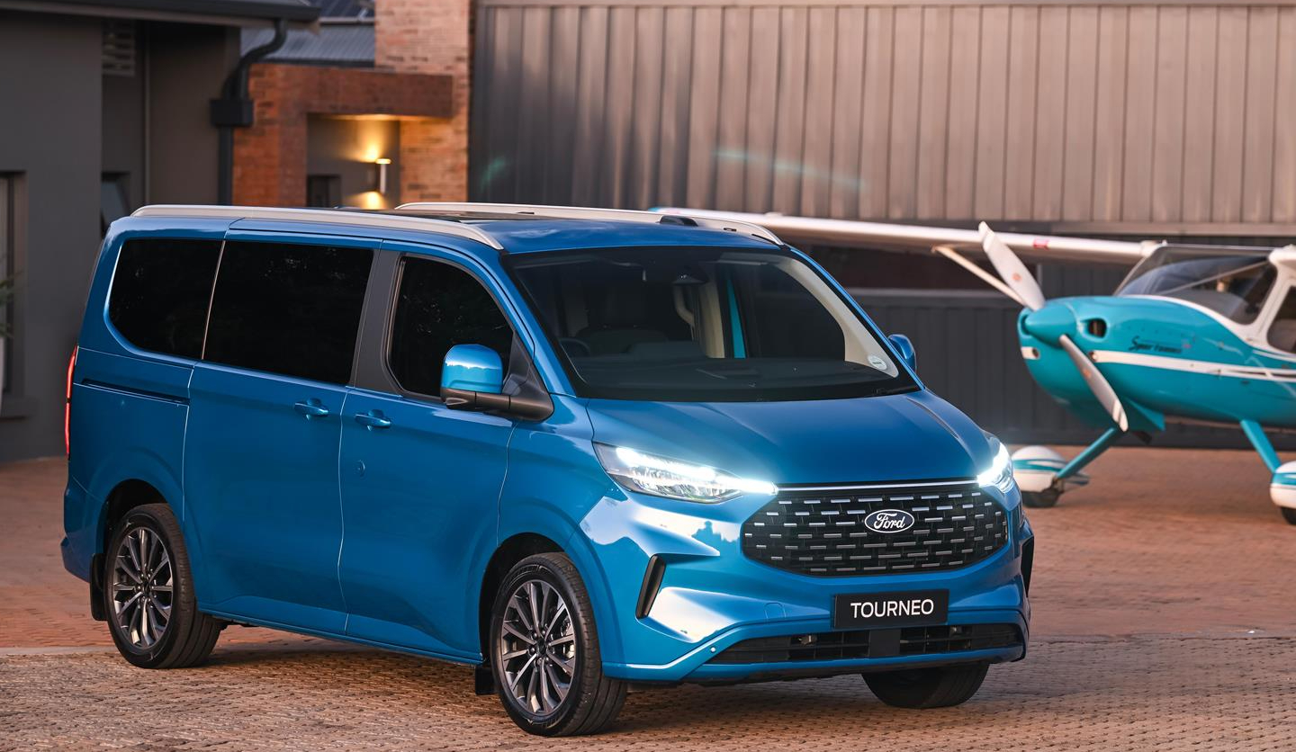 Ford adjusts Torneo lineup