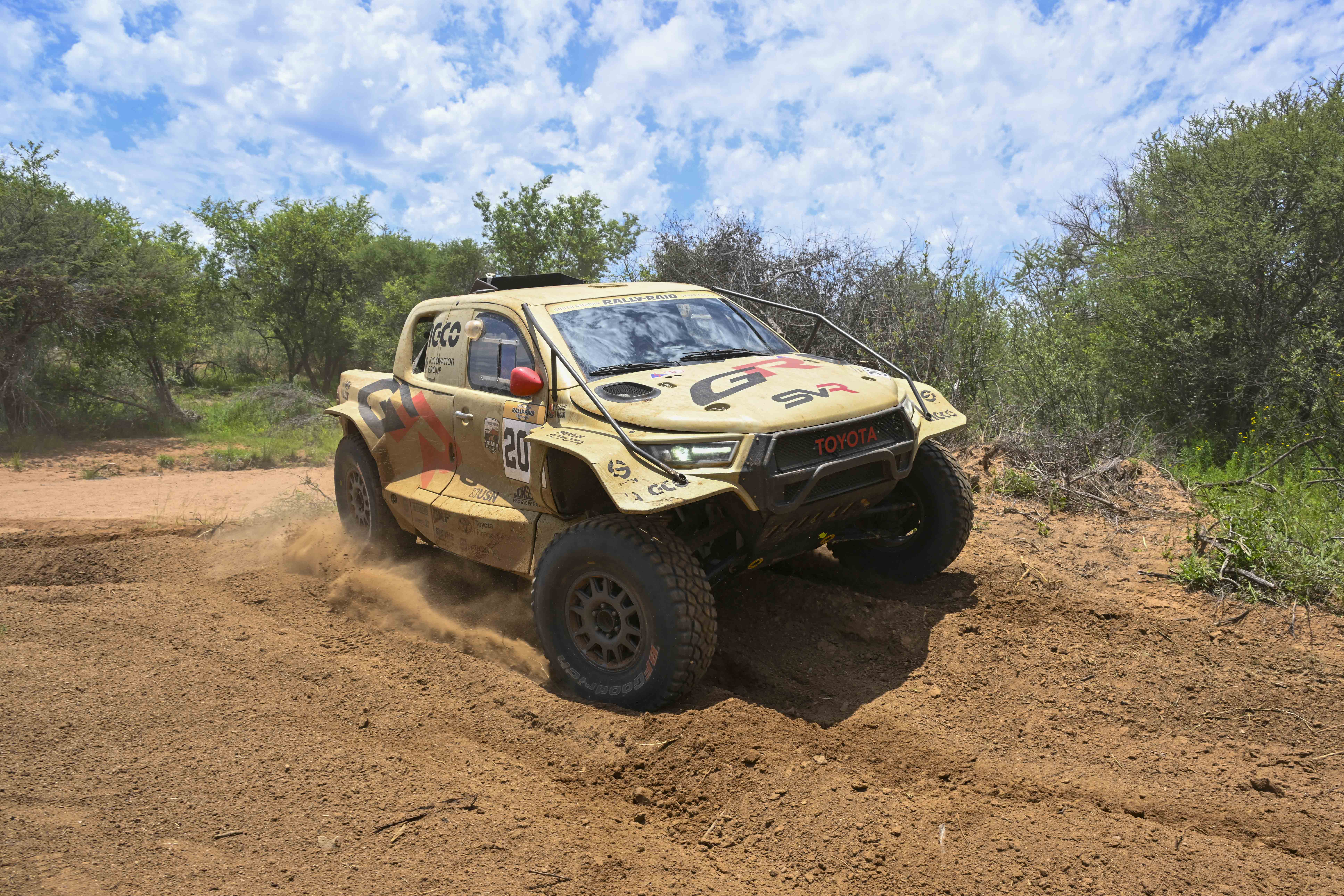 Variawa and Cazalet looking ahead to opening round of the Rally Raid series