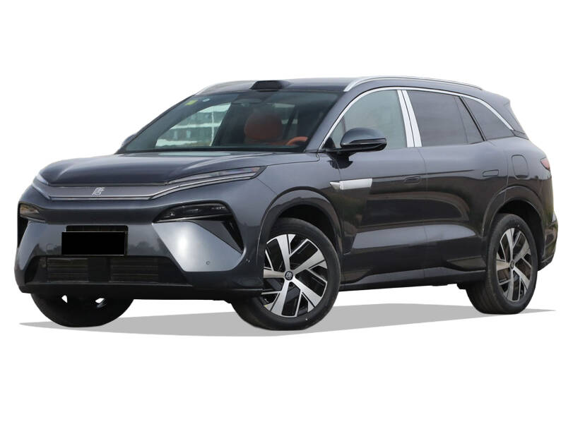 Stylish lines define the BYD Atto 8